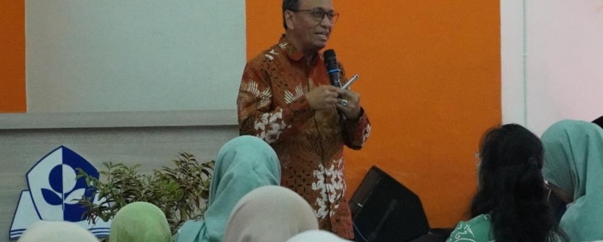 Memimpin Akselerasi Menuju Sekolah Unggul dan Rujukan